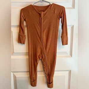 VGUC LS Orange ribbed zippy 3-6m